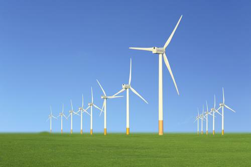 张家口文华电力中等职业学校告诉你风力发电机组成部分有哪些