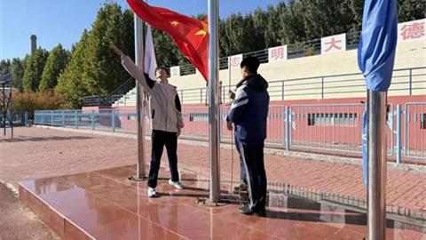 登高望亲承美德 敬老尊师传家风 ——滦州市职教中心重阳节主题教育活动纪实